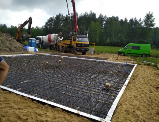 Budowa domu w Bruśku