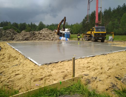 Budowa domu w Bruśku