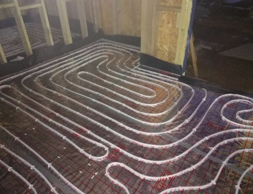 Budowa domu w Górze