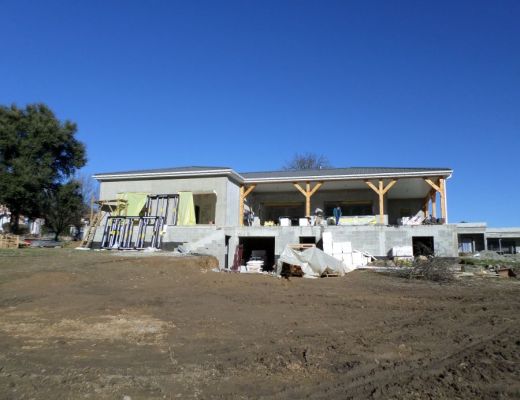 Budowa domu na Korsyce