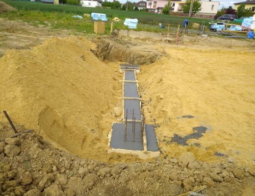 Budowa domu w Bromovicach 