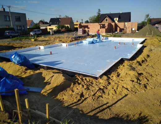 Budowa domu w Bromovicach 