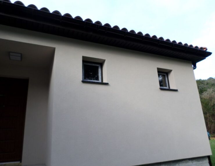 Budowa domu na Korsyce