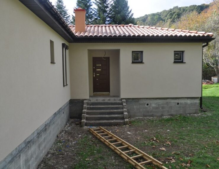 Budowa domu na Korsyce