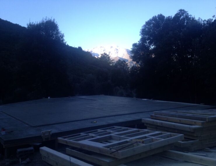 Budowa domu na Korsyce - Finello