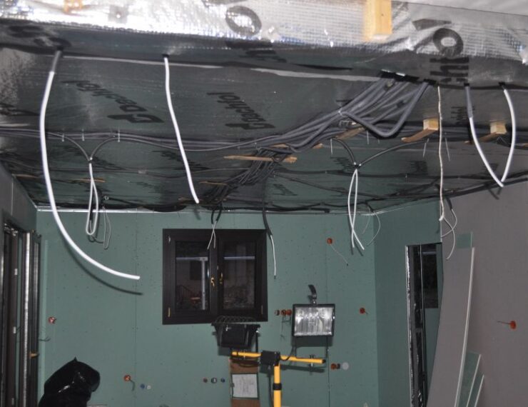 Budowa domu na Korsyce