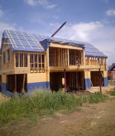 Budowa domu w Bromovicach