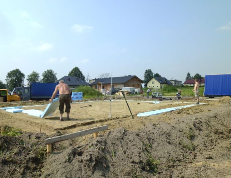 Budowa domu w Górze