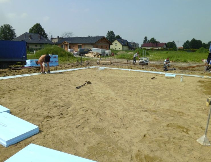 Budowa domu w Górze