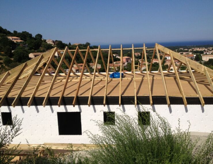 Budowa 2 domu na Korsyce