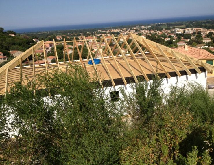 Budowa 2 domu na Korsyce