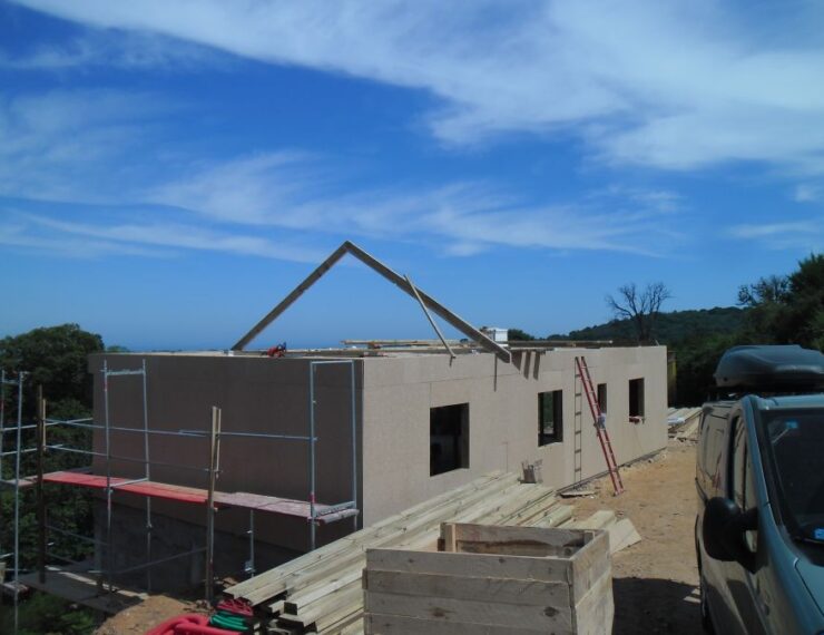 Budowa 1 domu na Korsyce