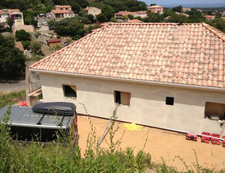 Budowa 1 domu na Korsyce