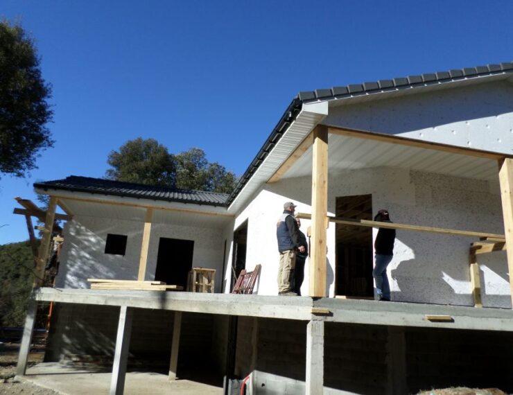 Budowa domu na Korsyce - Finello