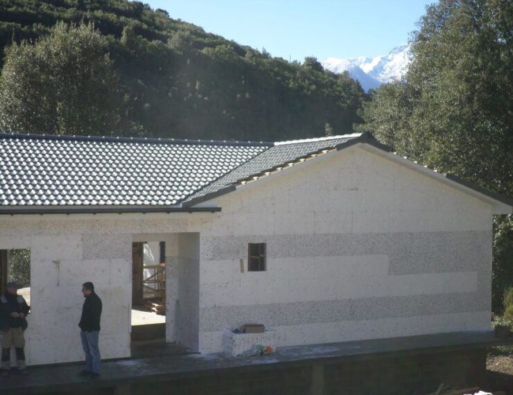 Budowa domu na Korsyce - Finello