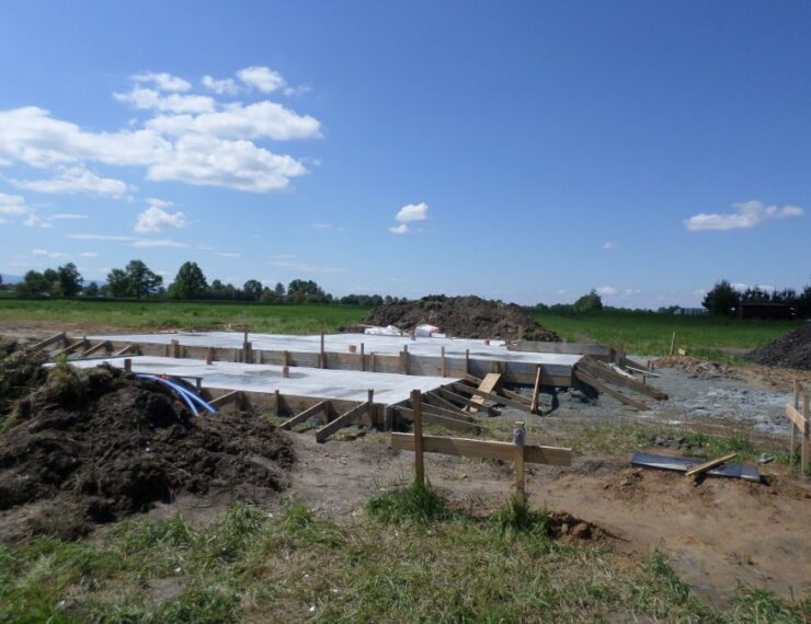 Budowa domu w Górze