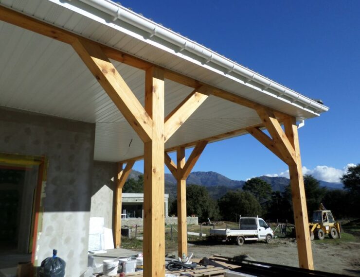 Budowa domu na Korsyce