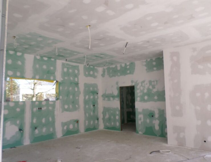 Budowa domu na Korsyce