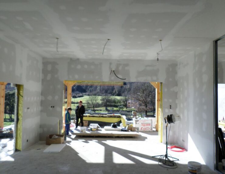 Budowa domu na Korsyce