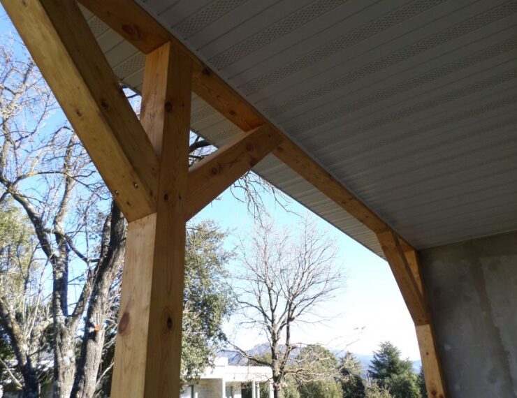 Budowa domu na Korsyce