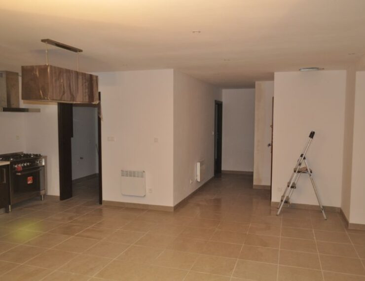 Budowa domu na Korsyce