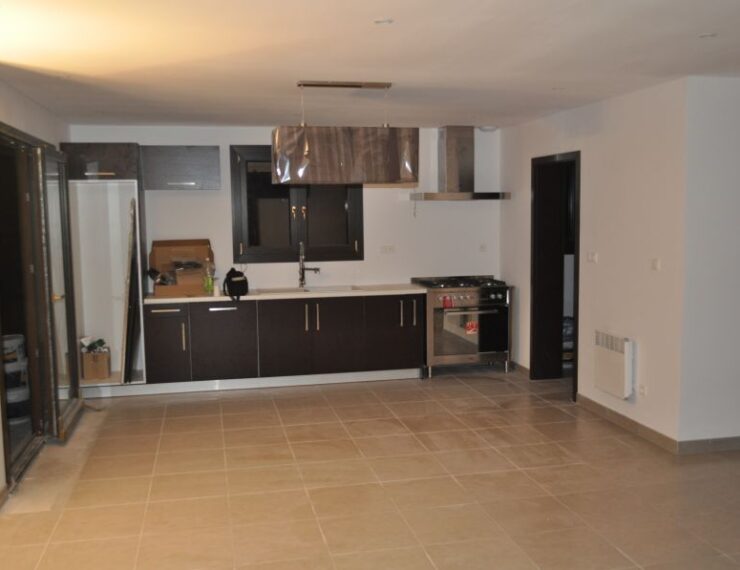 Budowa domu na Korsyce