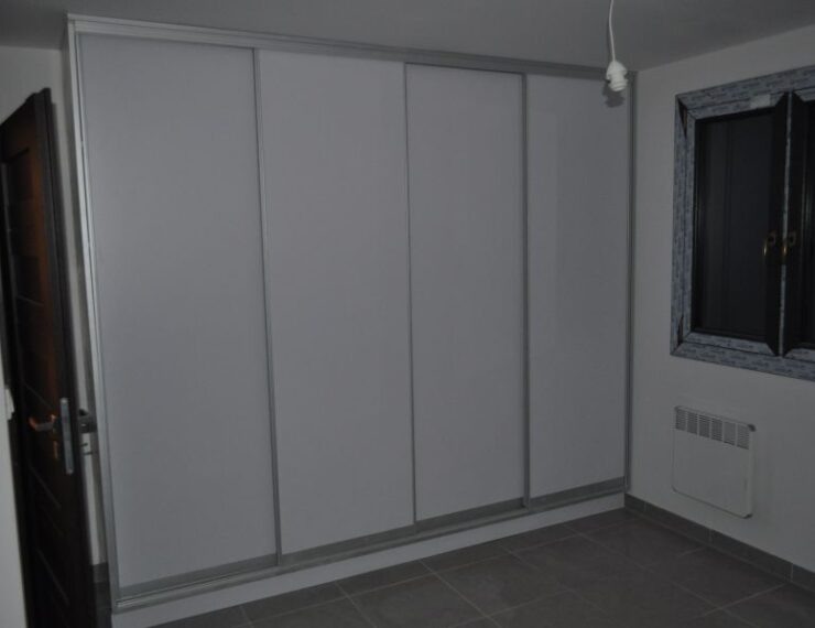 Budowa domu na Korsyce