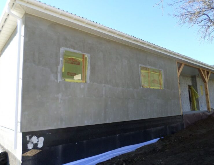 Budowa domu na Korsyce