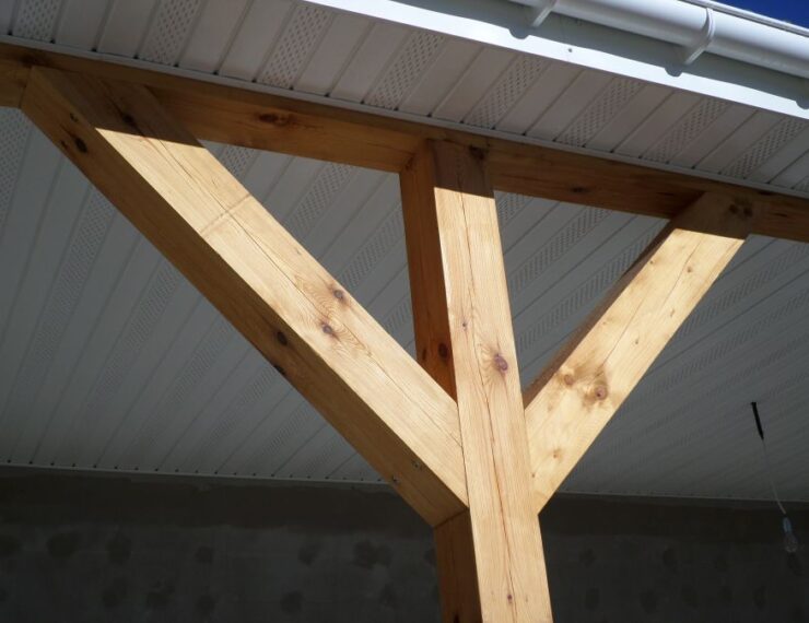 Budowa domu na Korsyce