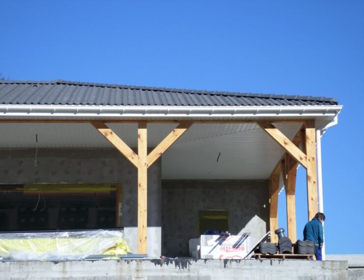 Budowa domu na Korsyce