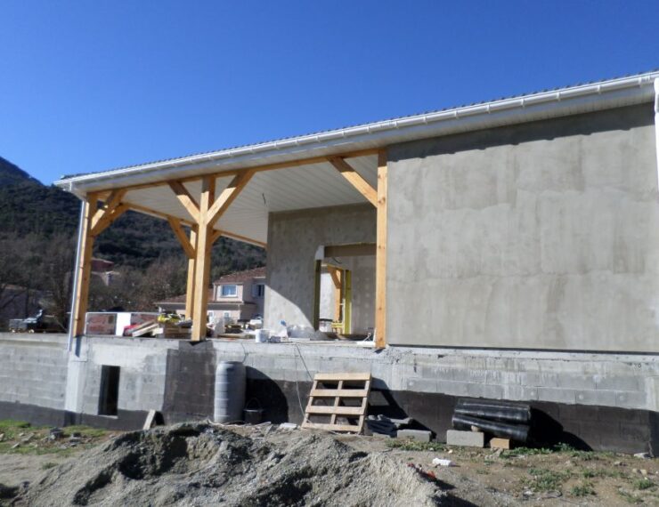 Budowa domu na Korsyce