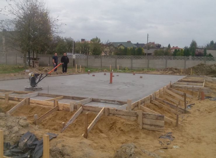 Budowa domu w Sarnowie