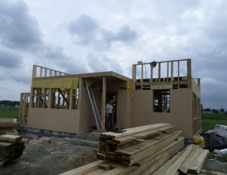 Budowa domu w Górze