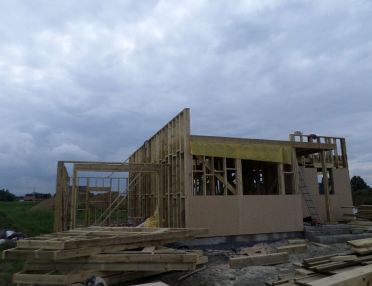 Budowa domu w Górze