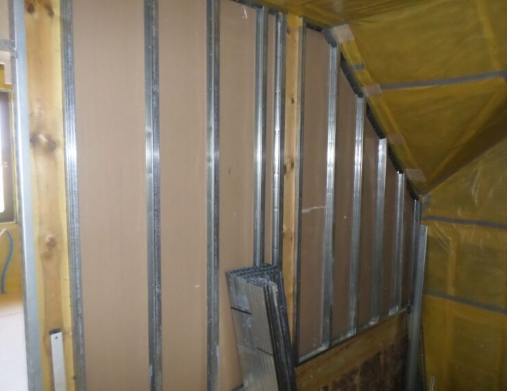 Budowa domu w Górze