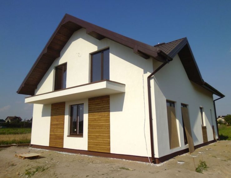Budowa domu w Górze