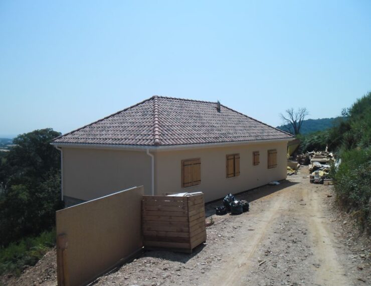 Budowa 1 domu na Korsyce