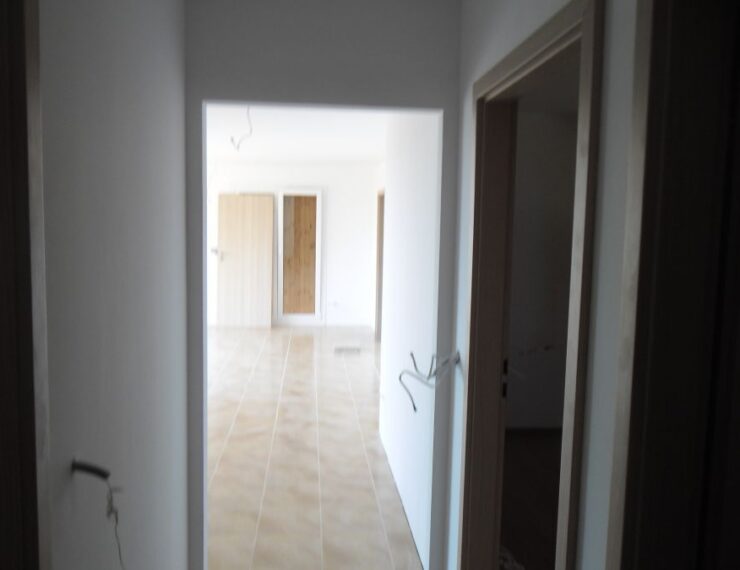 Budowa 1 domu na Korsyce