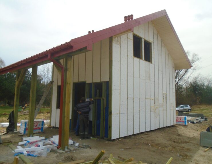 Budowa domku nad zalewem