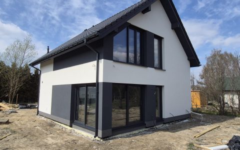 Budowa domu w Mikołowie – realizacja domu jednorodzinnego 120 m².