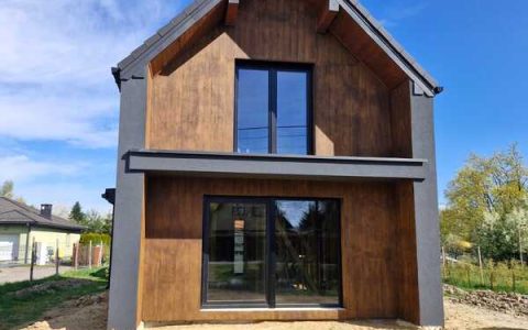 Budowa domu w Bładnicach Dolnych – realizacja domu jednorodzinnego 110 m².