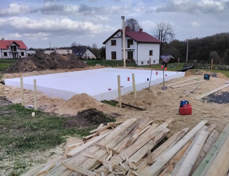 Budowa domu w Paniowach