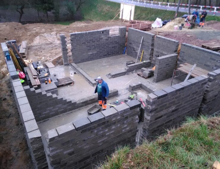 Budowa domu w Skrbeńsku