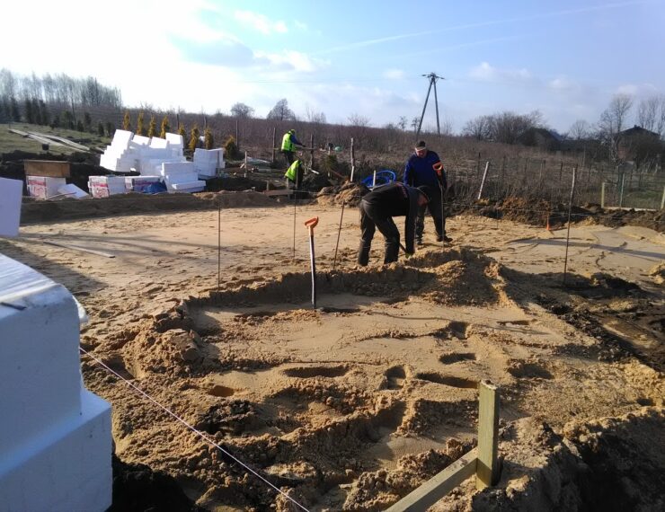 Budowa domu w Balinie