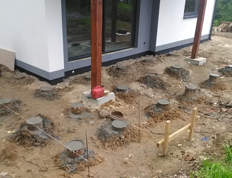 Budowa domu w Balinie