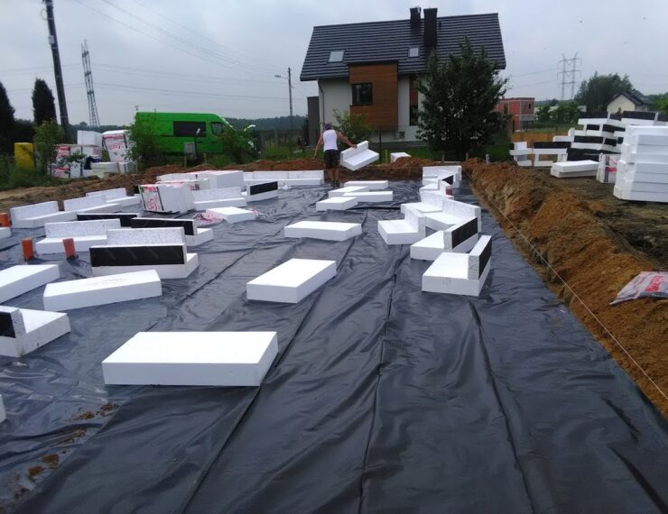 Budowa domu w Sarnowie