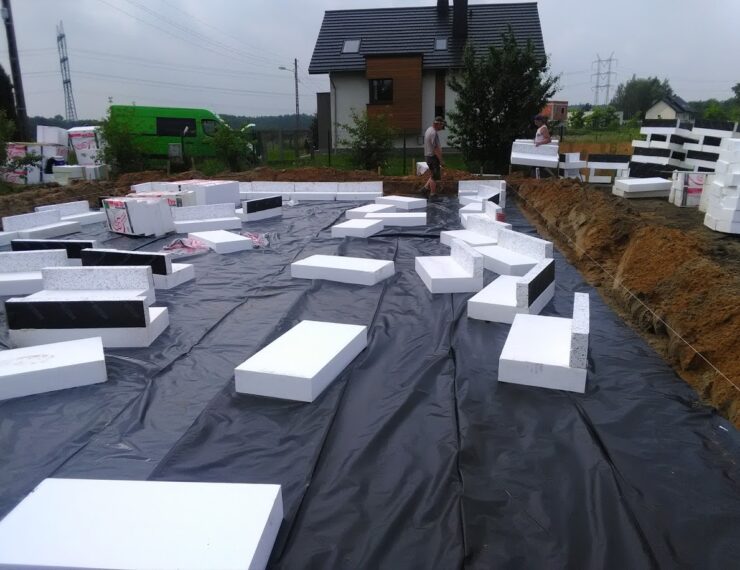 Budowa domu w Sarnowie