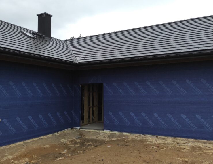 Budowa domu w Wyrach