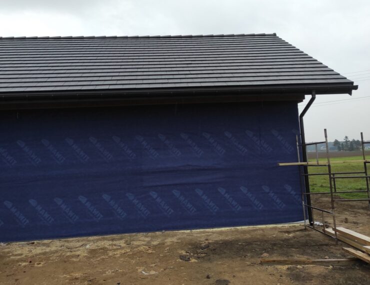 Budowa domu w Wyrach