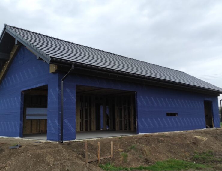 Budowa domu w Wyrach